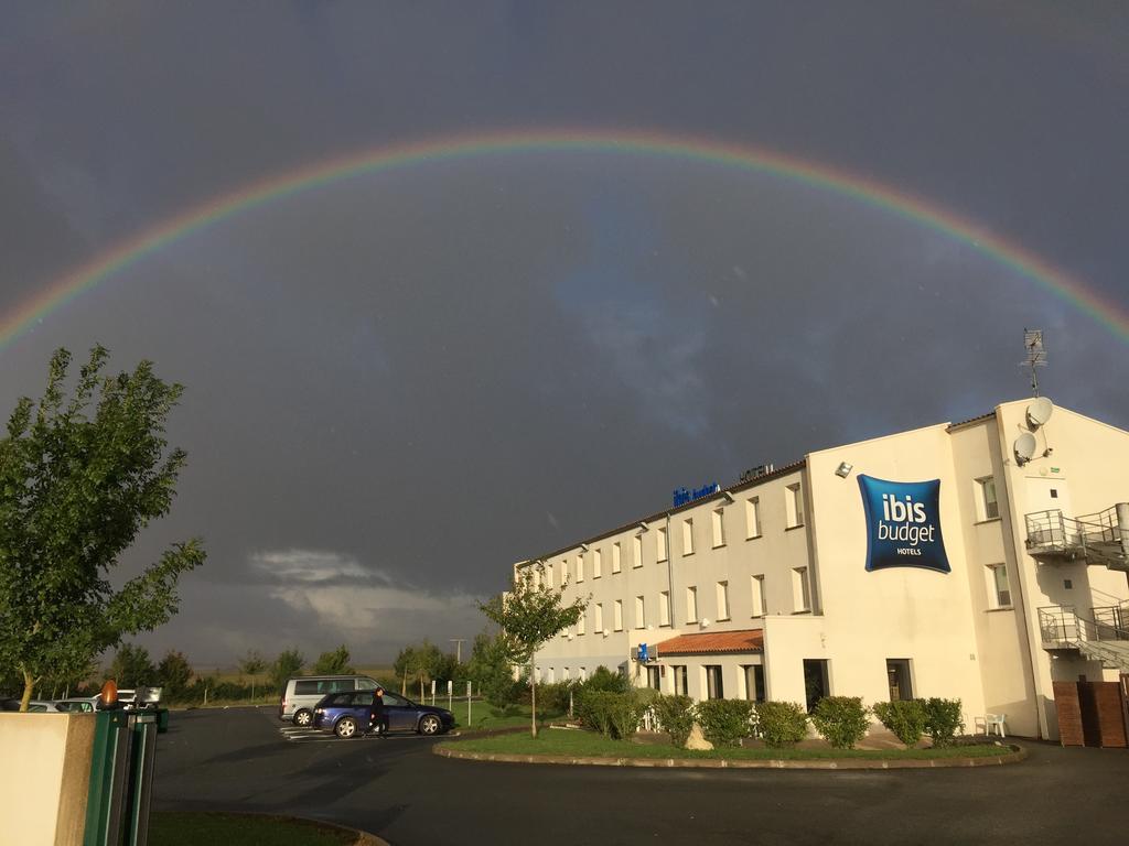Ibis Budget Niort - Ла-Креш Экстерьер фото