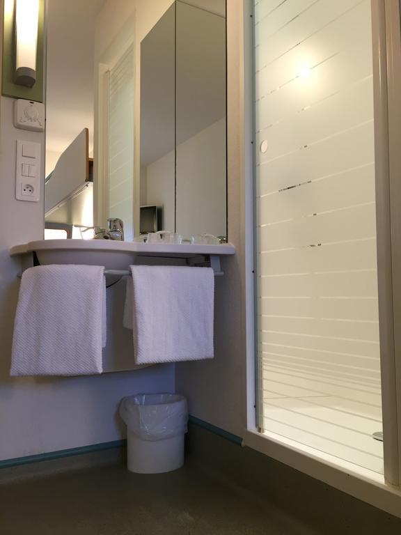 Ibis Budget Niort - Ла-Креш Экстерьер фото
